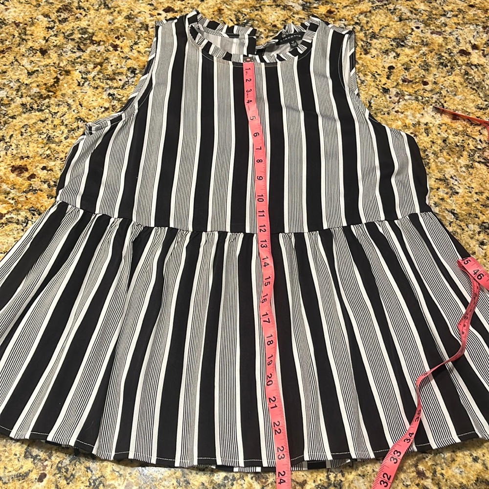 NWOT Medium Staccato baby doll tank